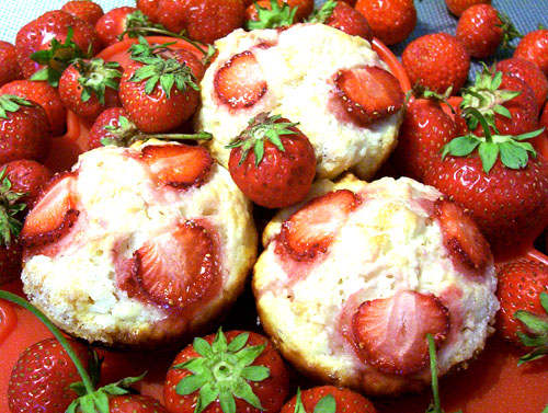 Strawberry Muffins recipe - 163 calories