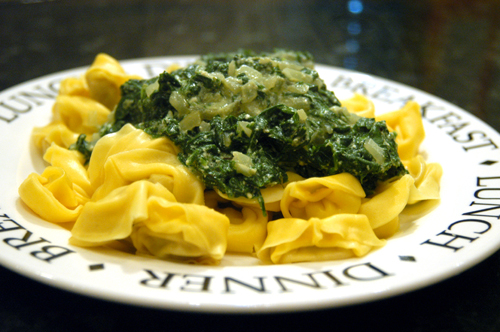 Spinach and Ricotta Cheese Pasta Sauce recipe - 125 calories