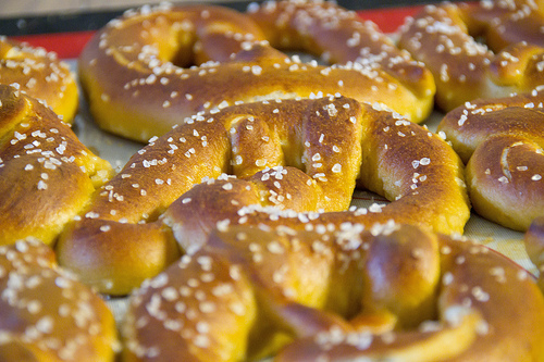 bavarian pretzel rolls recipe picture