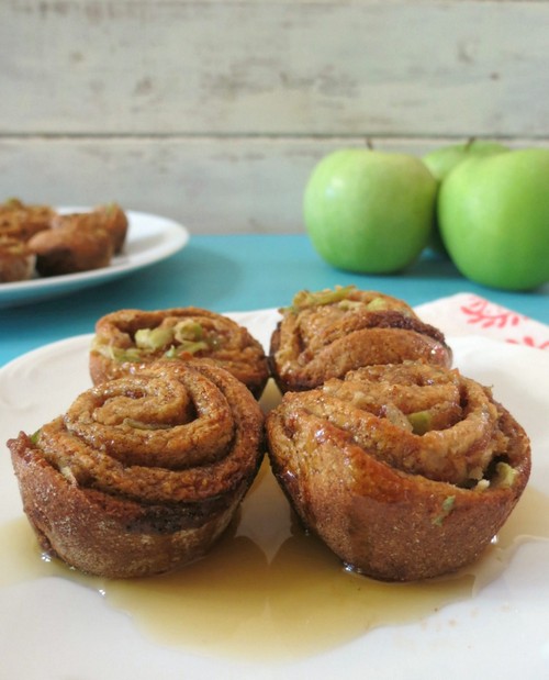 Mini Apple Cinnamon Rolls recipe photo
