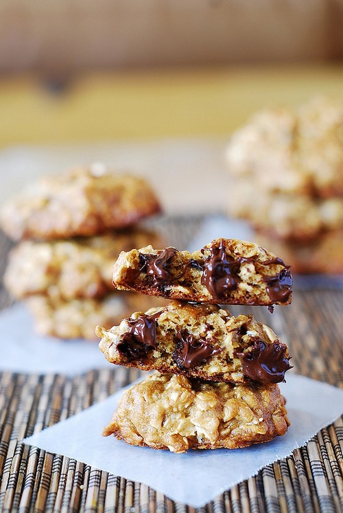 Thick and Chewy Banana Oatmeal Cookies With Chocolate Chips recipe photo